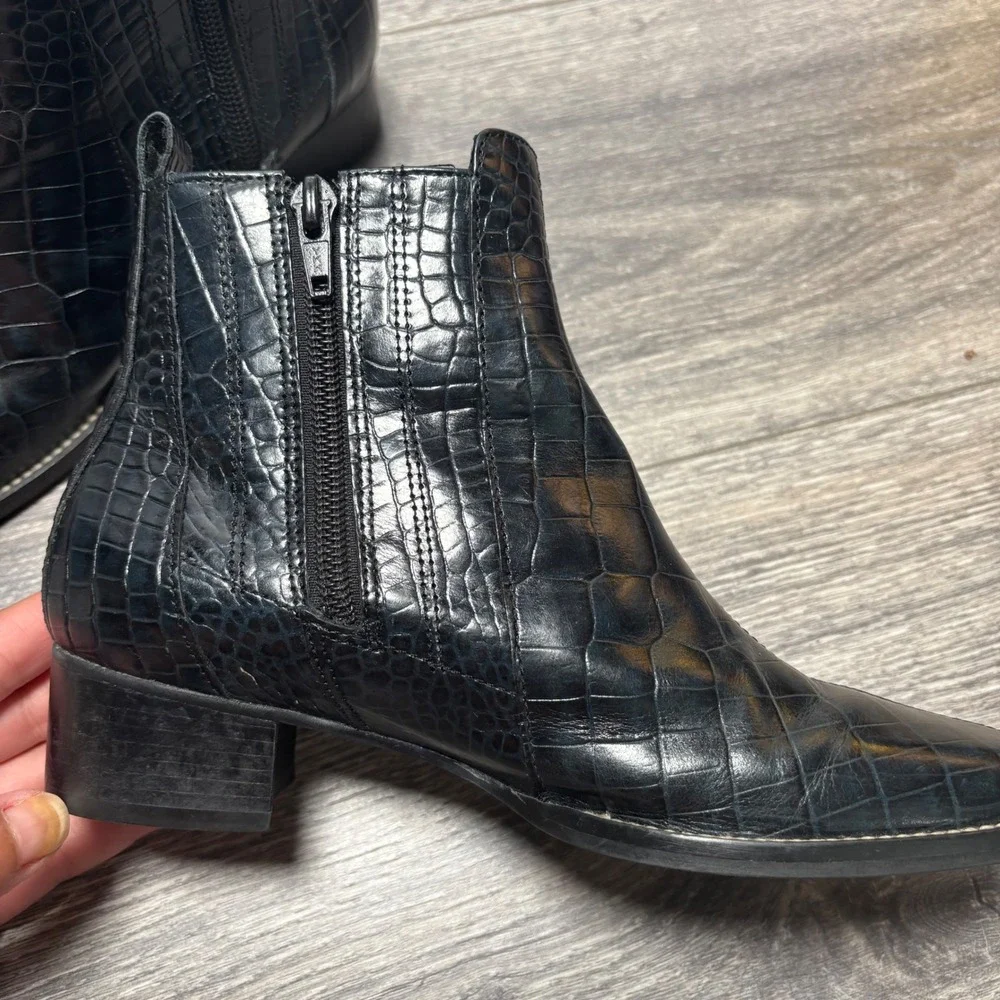 Trotters black croc